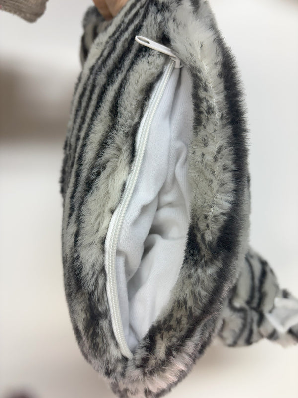 34. Cat Neck Roll. Weight Not Included