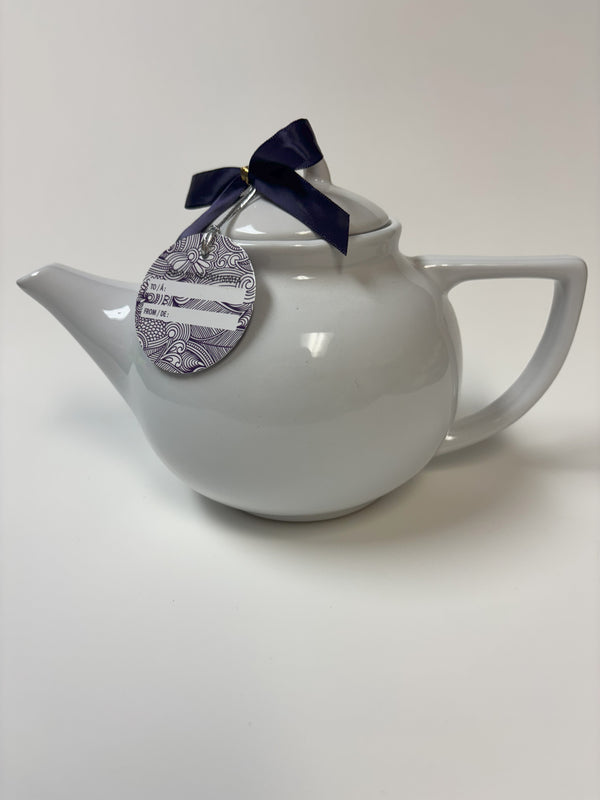 36. White teapot. 15 cm/6 in height. Pick up only